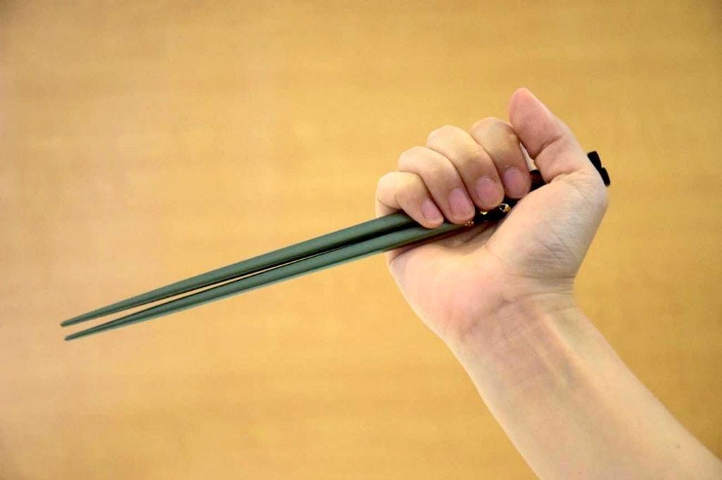 proper chopstick